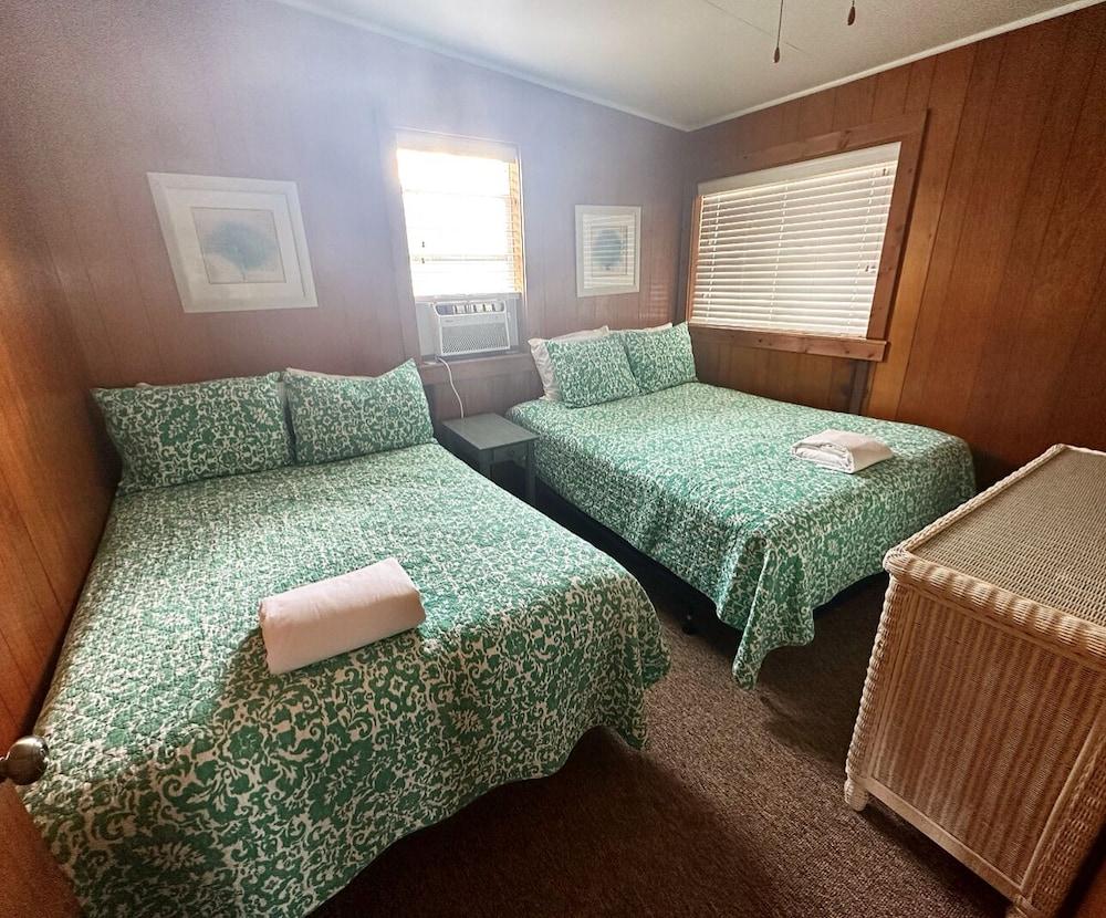 SandSpur Ocean Cottages photo 37