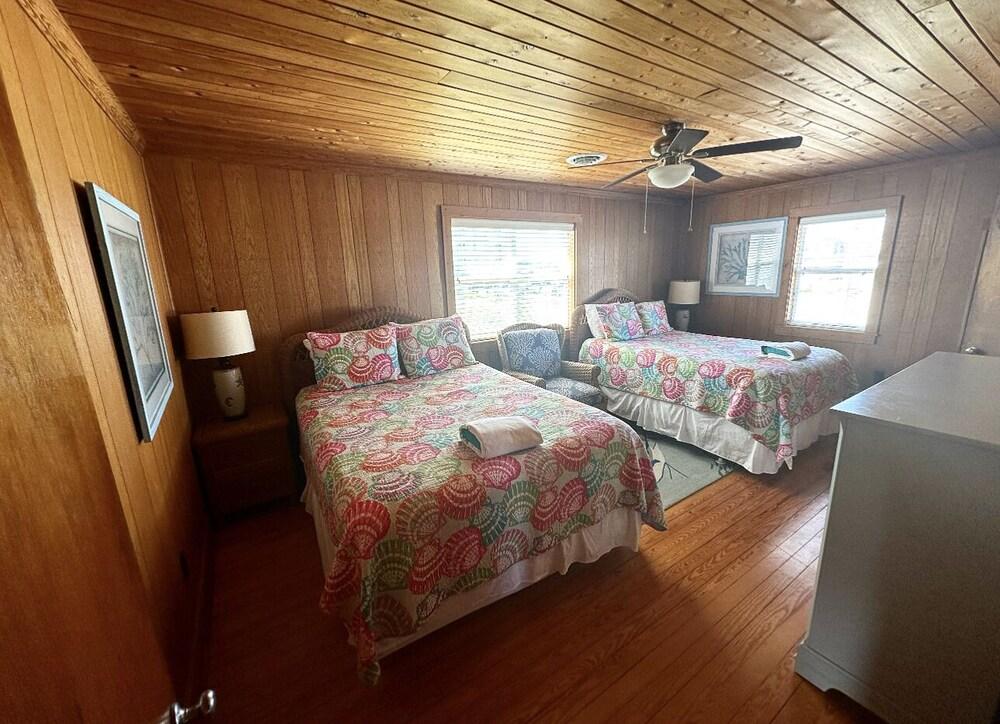 SandSpur Ocean Cottages photo 49