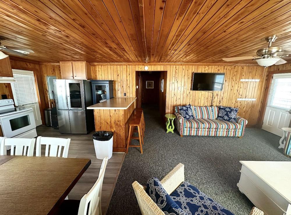 SandSpur Ocean Cottages photo 83