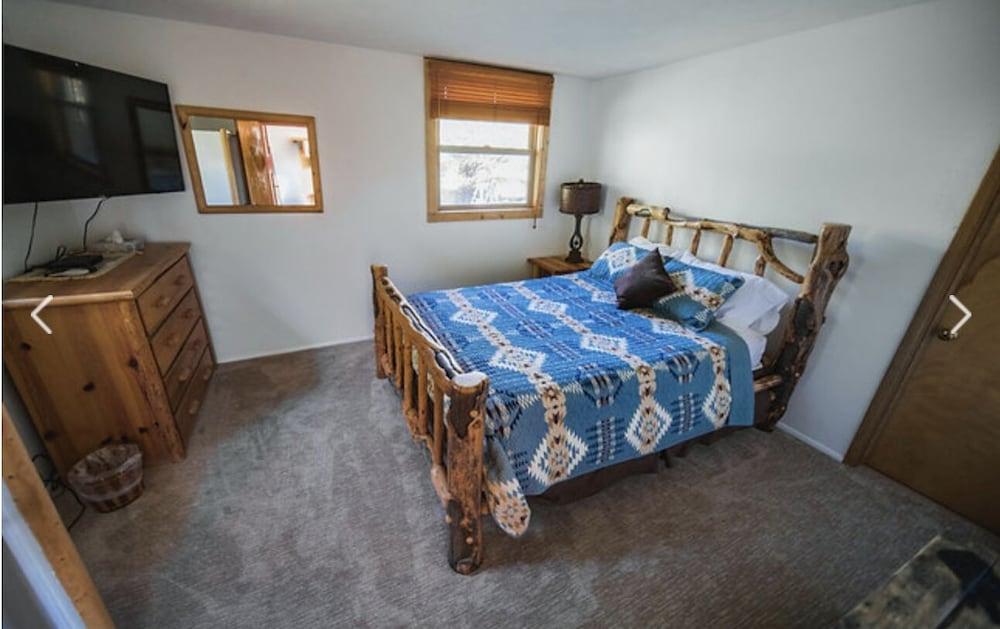 Boulder Lake Lodge photo 20