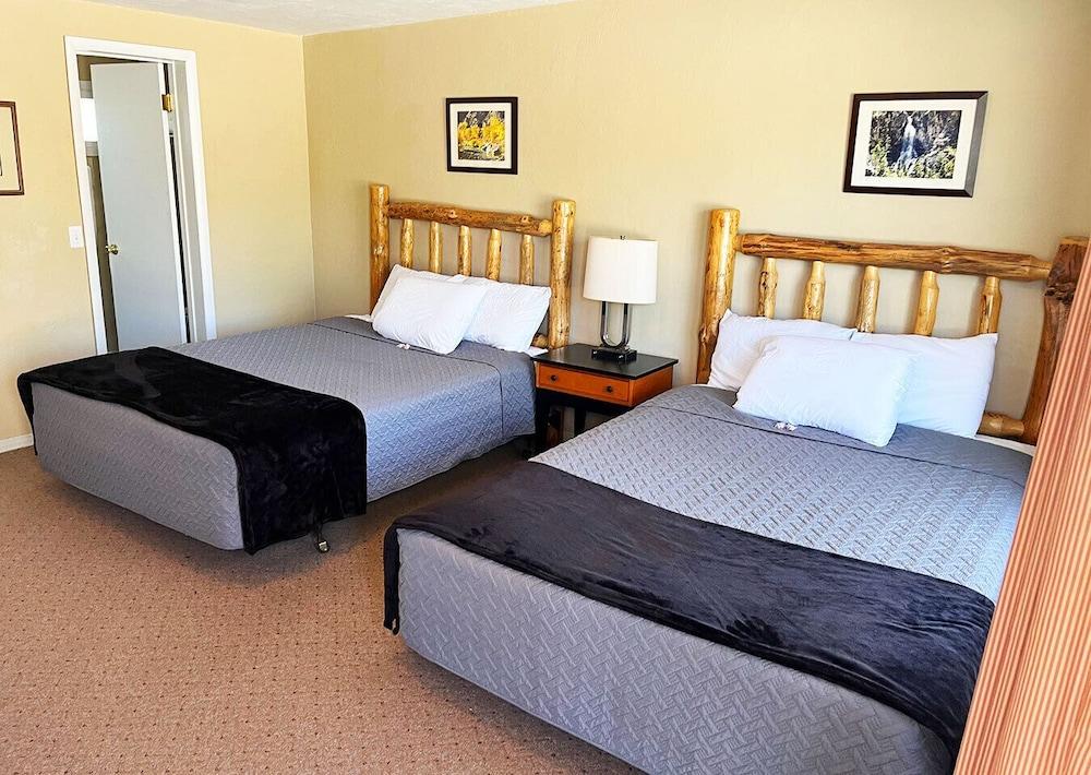 Paiute Trails Inn photo 13