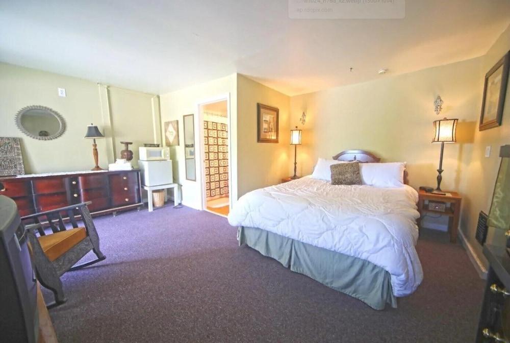 The Hayden Creek Inn photo 4
