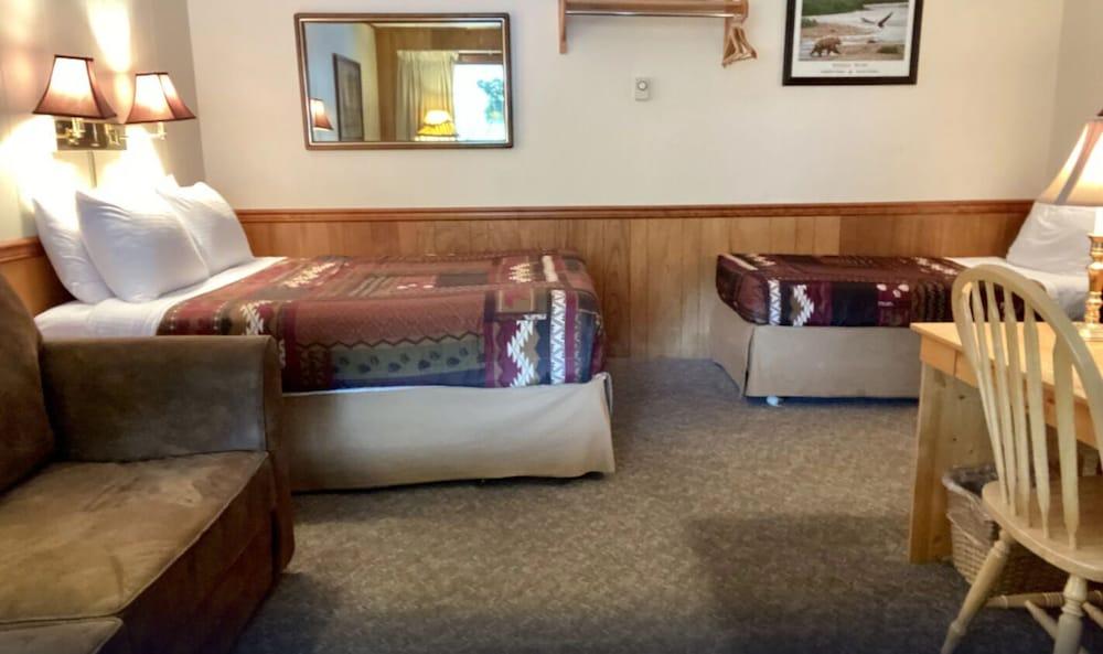 Trail Lake Lodge photo 13