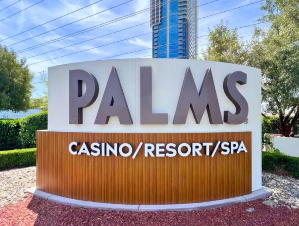 Vista Balcony Bliss Palms Place Strip Suite Hotel/Resort & Casino photo 36