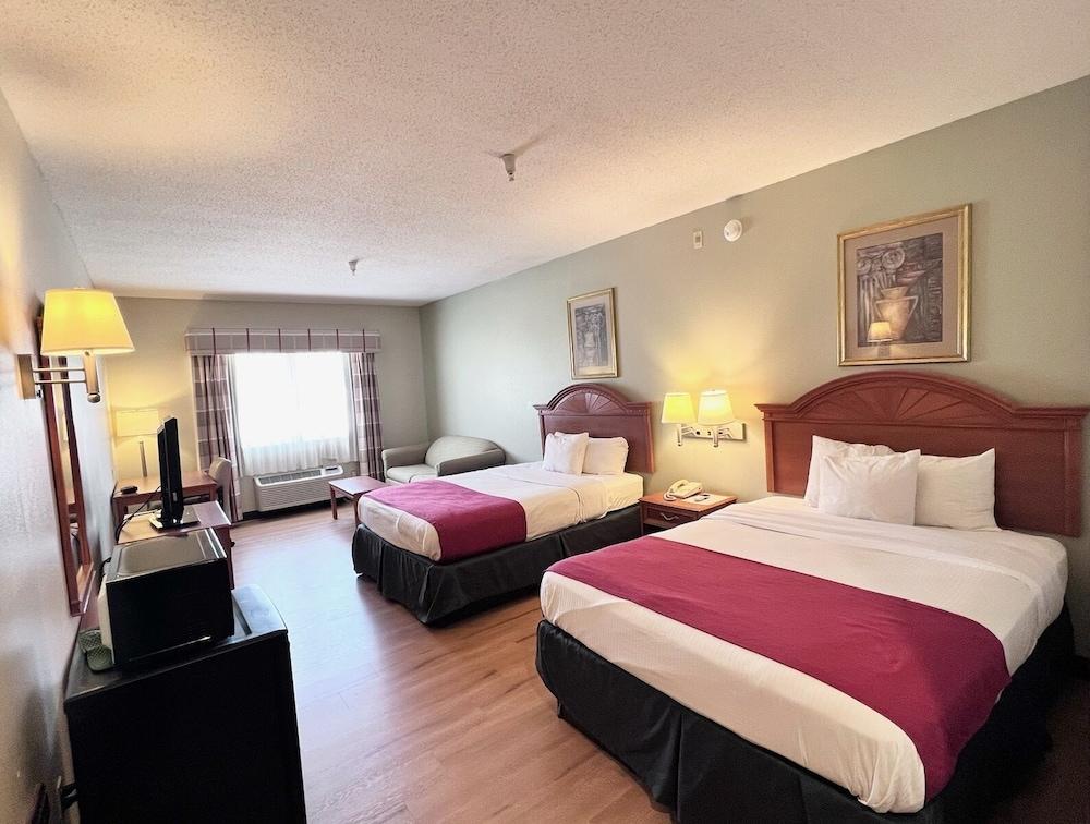 Americas Best Value Inn Wiggins photo 17