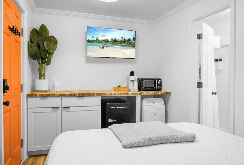 Boardwalk Inn photo 70
