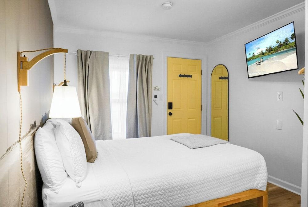 Boardwalk Inn photo 49