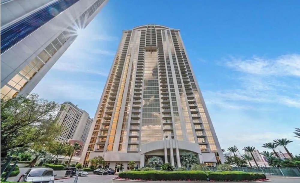 Suite Hub LV at Signature Sphere View photo 15