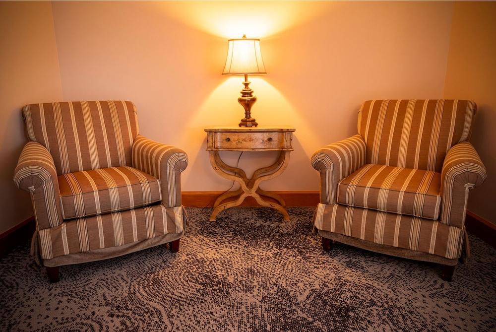 Nuks Executive Suites photo 66