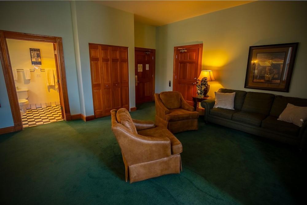 Nuks Executive Suites photo 74