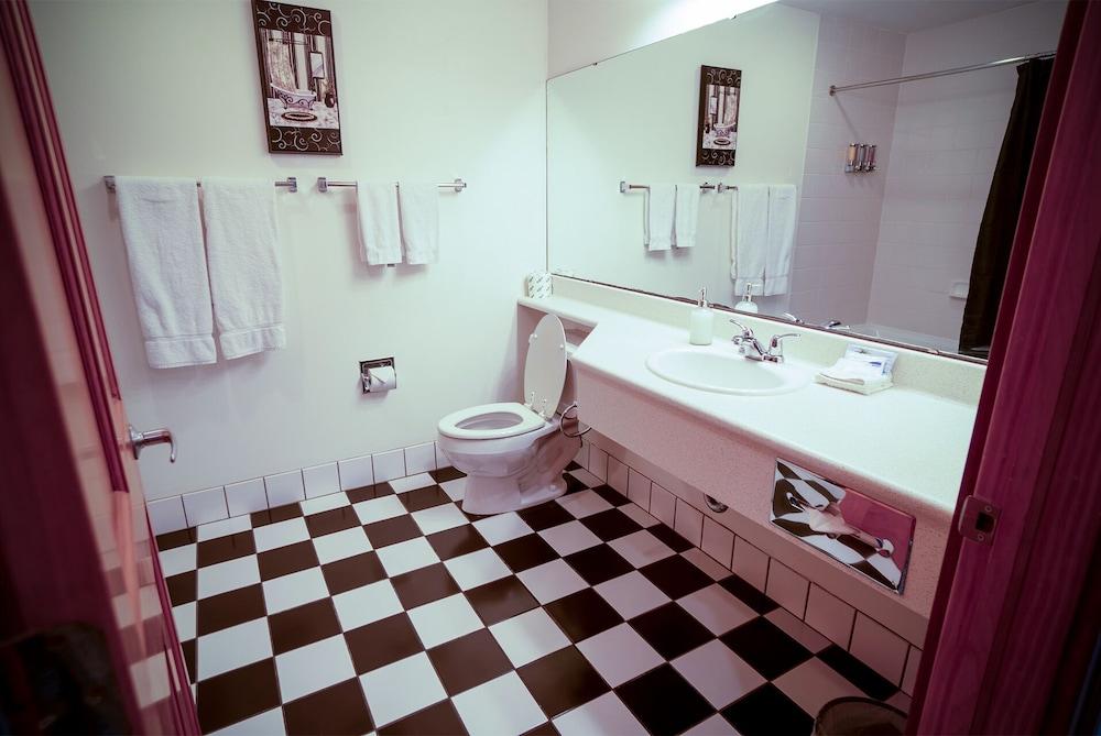 Nuks Executive Suites photo 77
