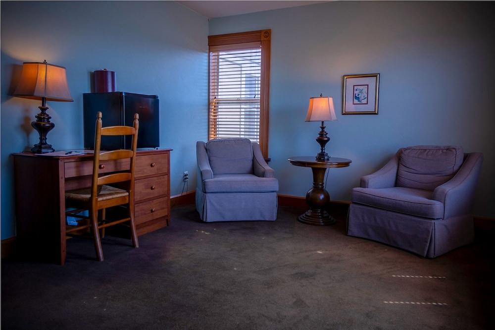 Nuks Executive Suites photo 71