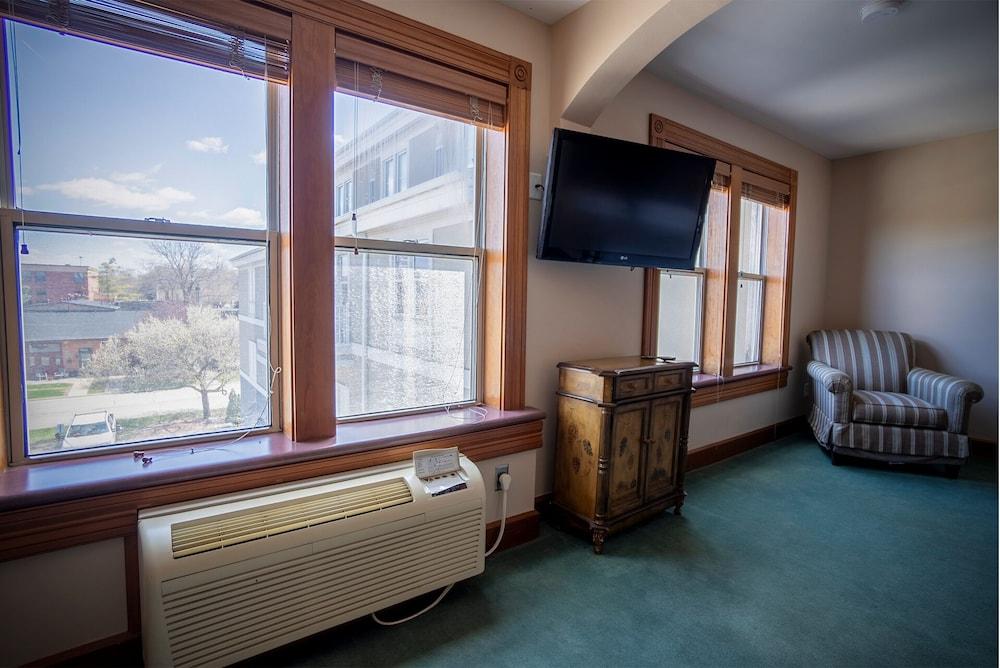 Nuks Executive Suites photo 72