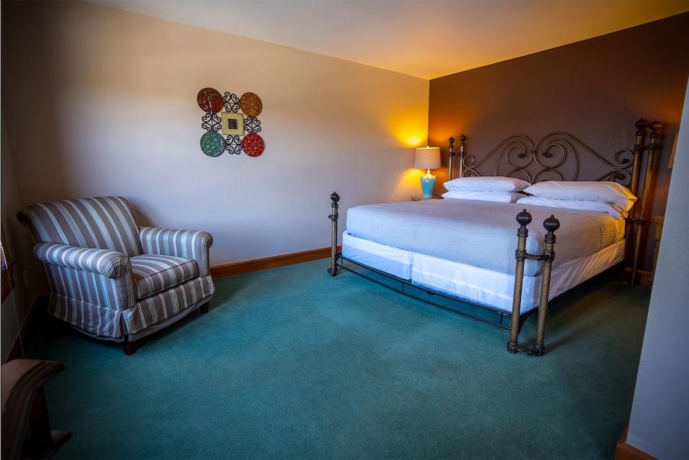 Nuks Executive Suites photo 32