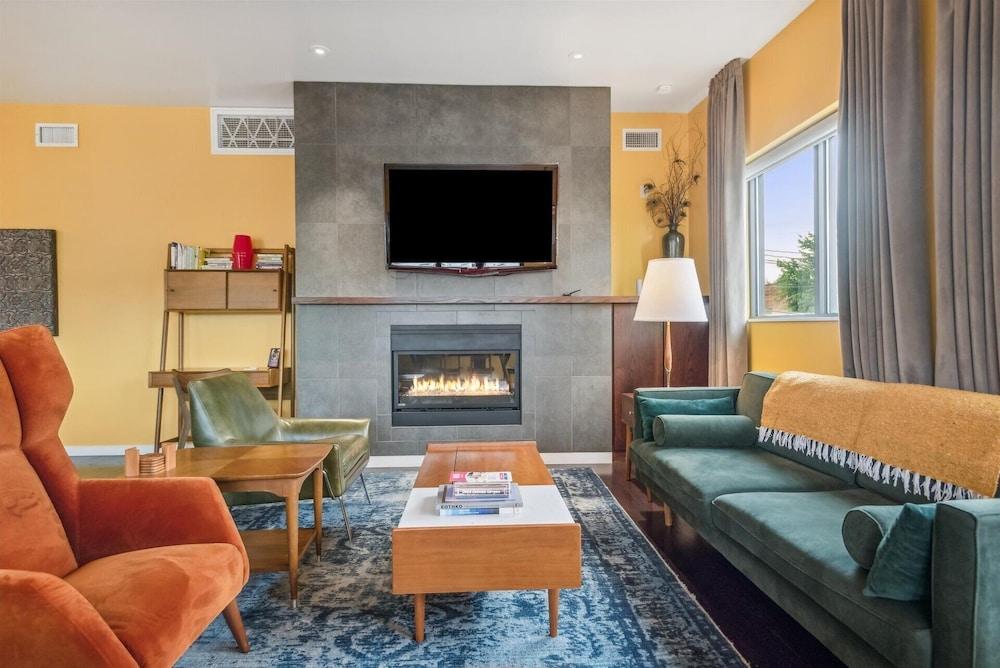 Violet Suites PDX photo 36