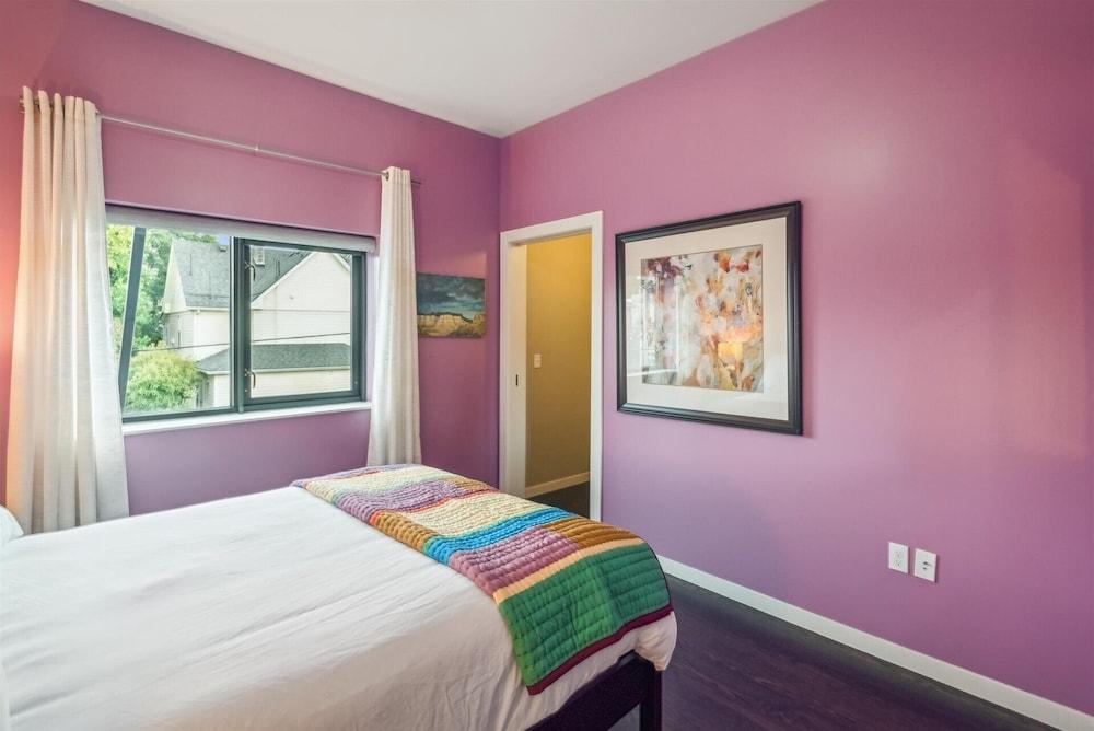 Violet Suites PDX photo 4