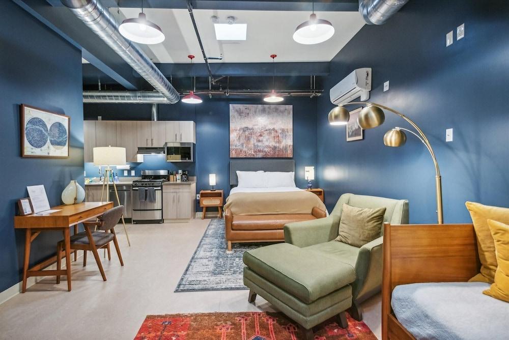 Violet Suites PDX photo 32
