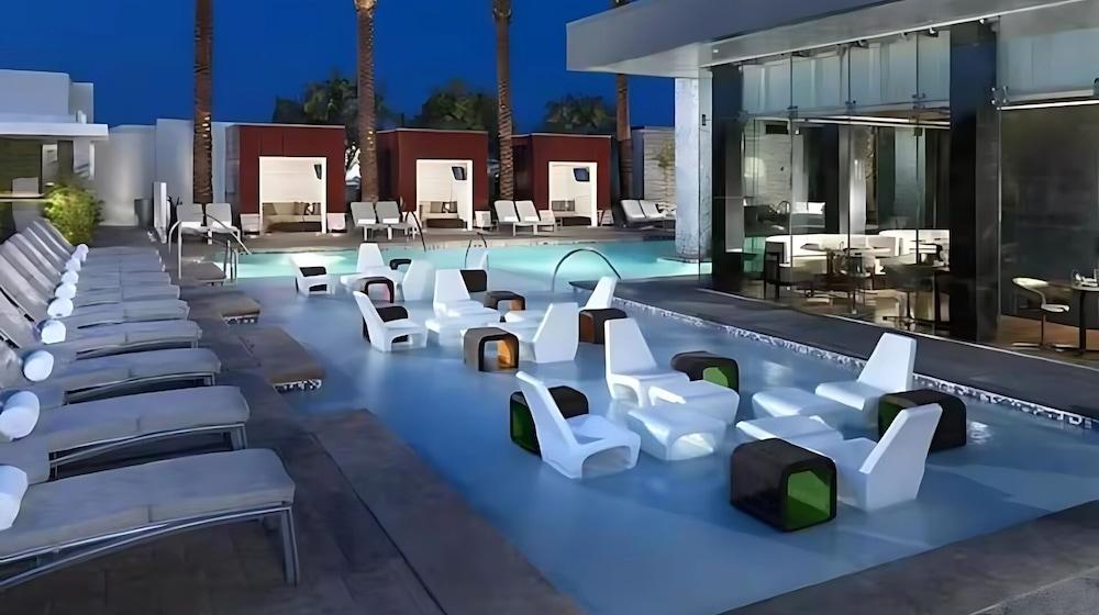 Vista Balcony Bliss Palms Place Strip Suite Hotel/Resort & Casino photo 19