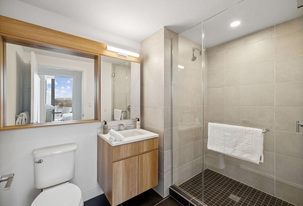 Placemakr Buzzard Point photo 14