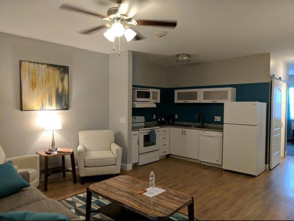 The Acorn Suites photo 16