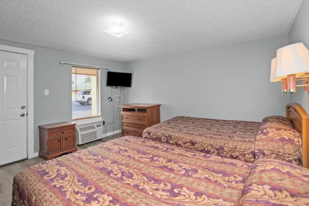 Angelina Motel photo 17