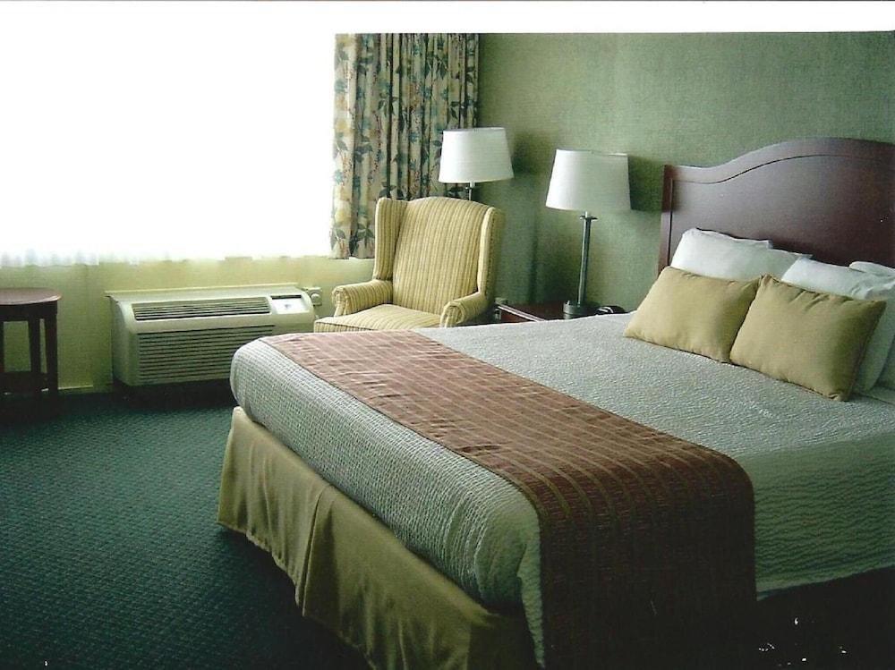 Pier 4 Hotel photo 2
