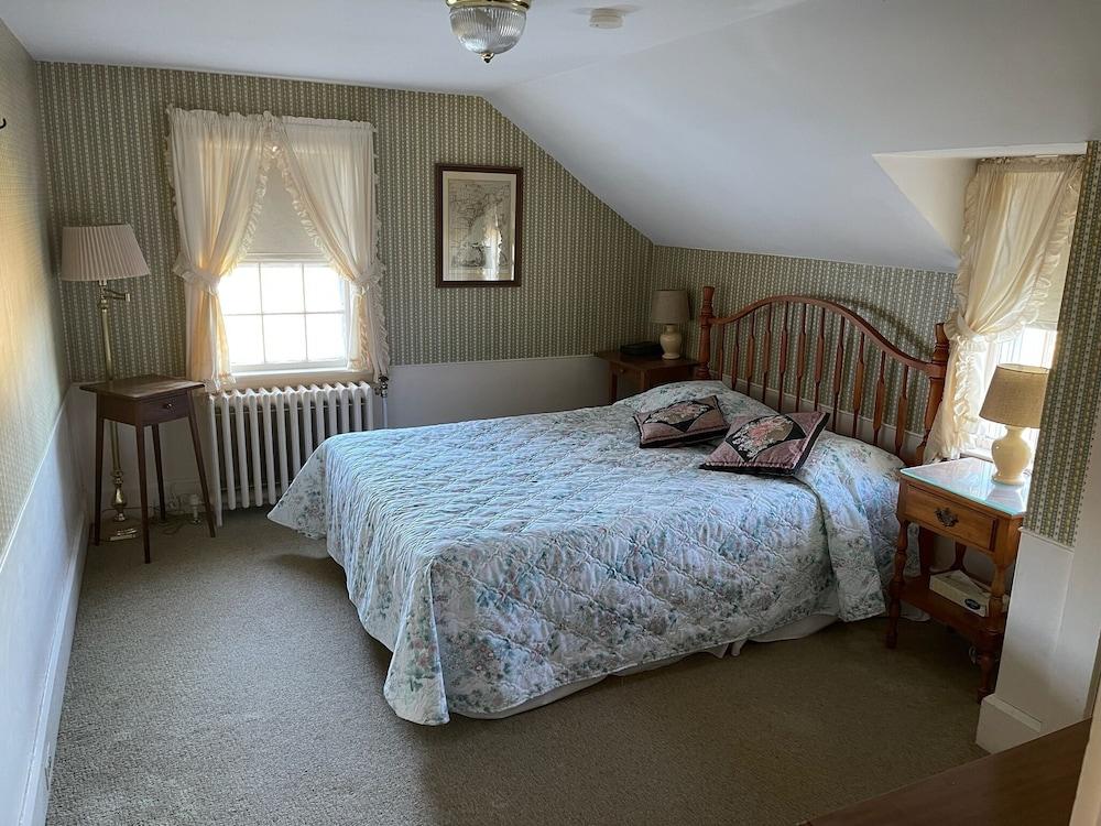 Blue Bear Inn photo 82