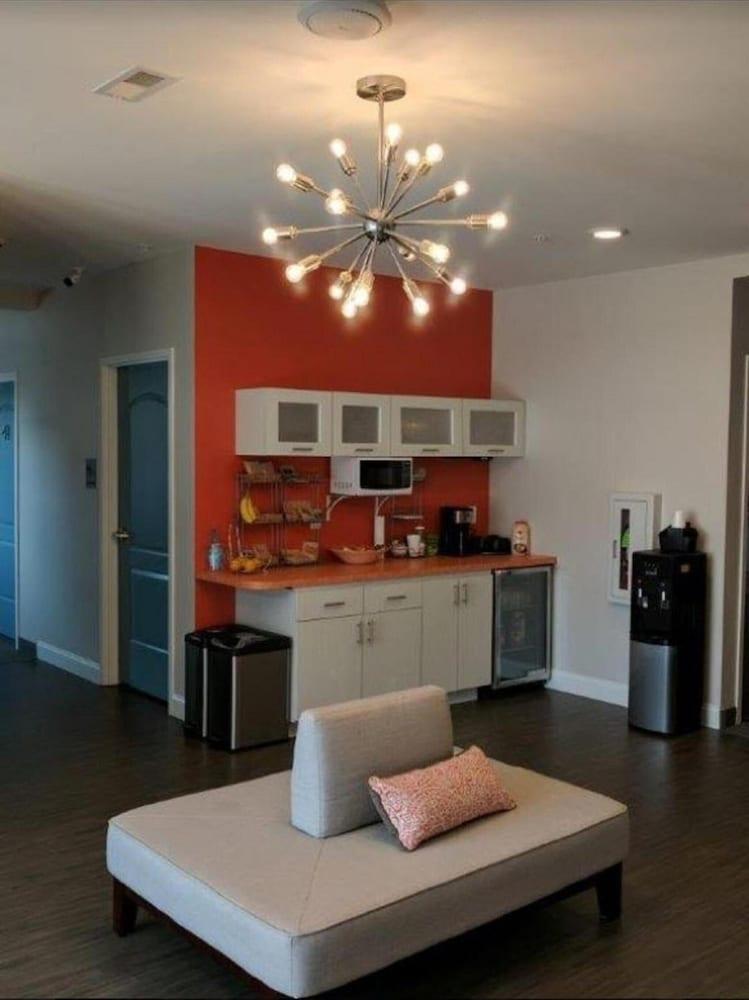 The Acorn Suites photo 23