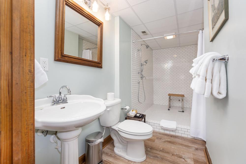 The Shaffner Inn photo 27