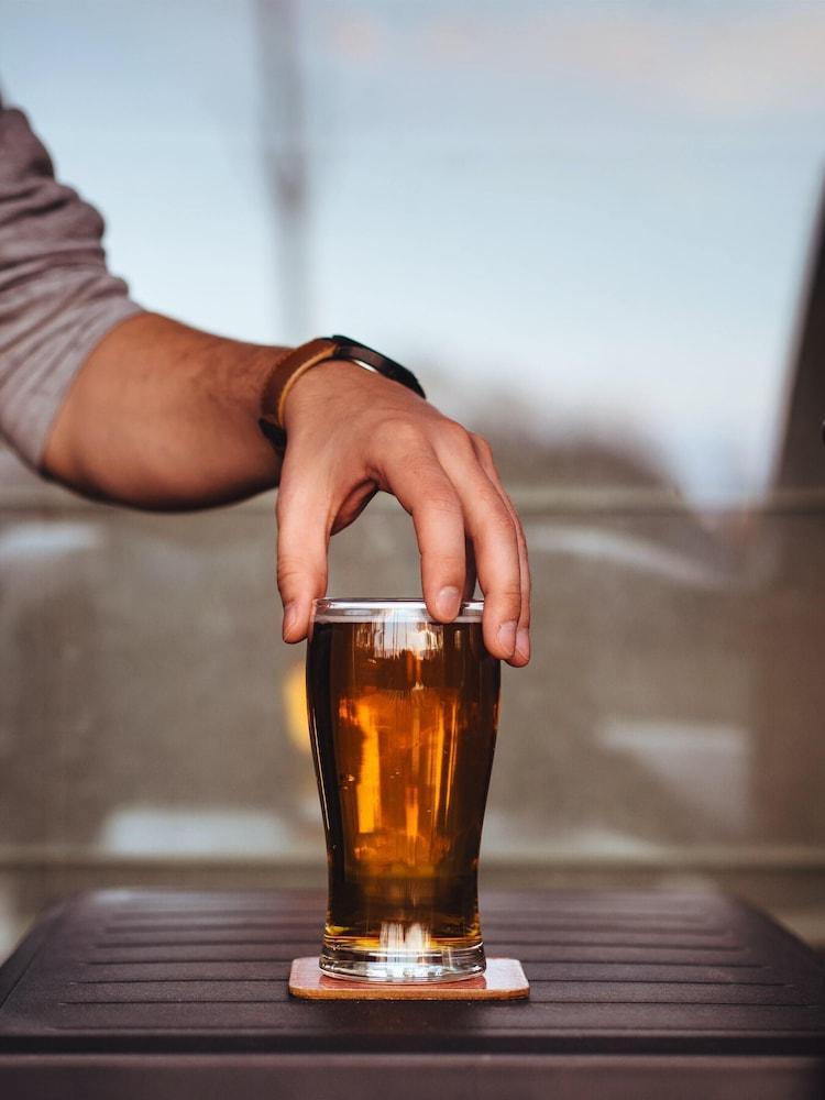 Hotel McCoy - Art, Coffee, Beer, Wine photo 32