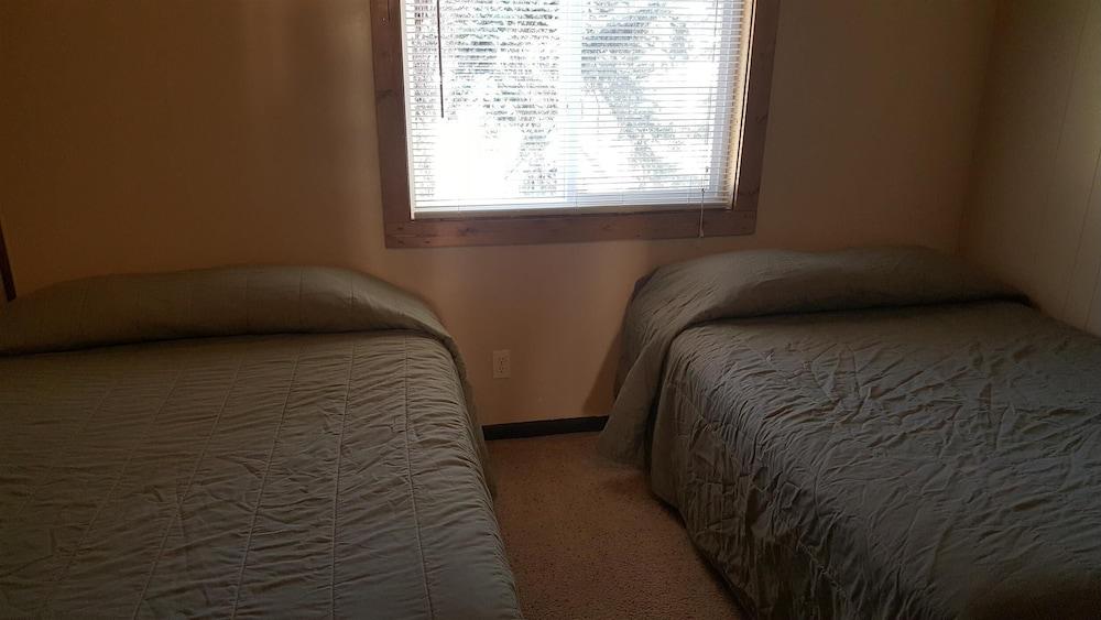 Auslander Condominiums photo 16
