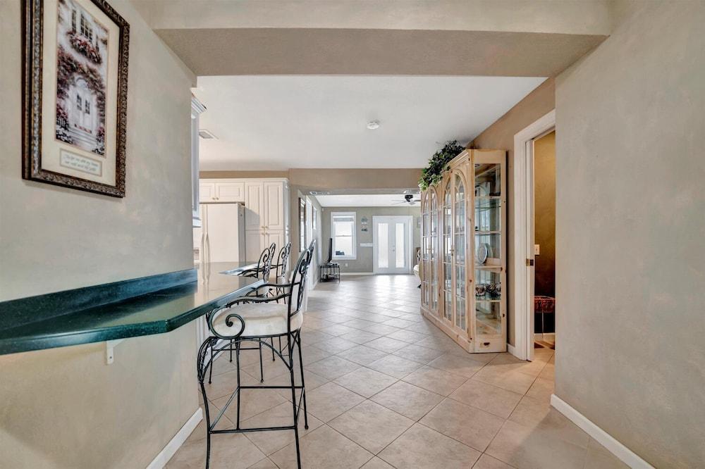 Stones Throw Beachfront Luxury Suites photo 33