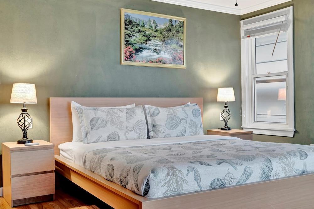 Stones Throw Beachfront Luxury Suites photo 16