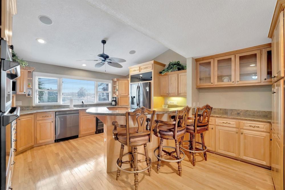 Stones Throw Beachfront Luxury Suites photo 42