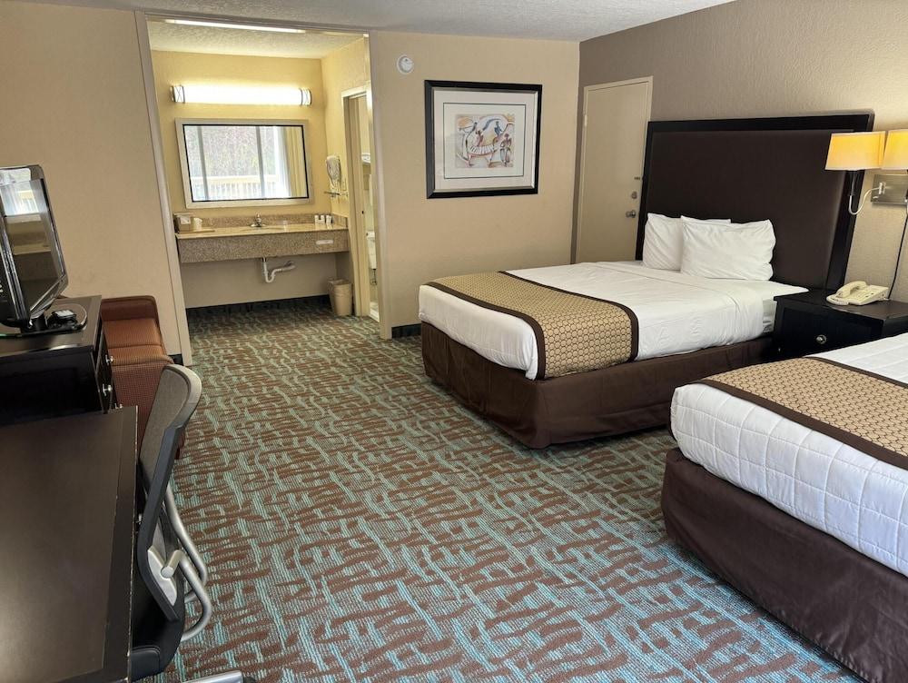 Quality Inn Harriman photo 7