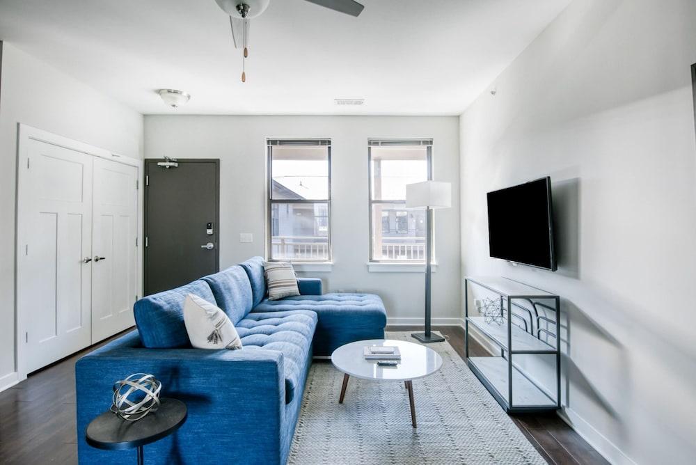 CozySuites Music Row photo 53