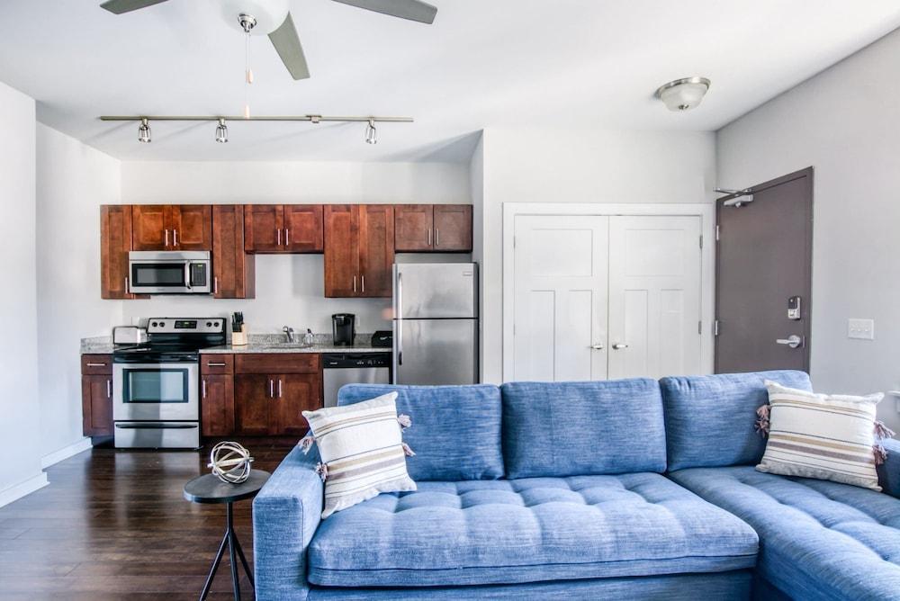 CozySuites Music Row photo 55