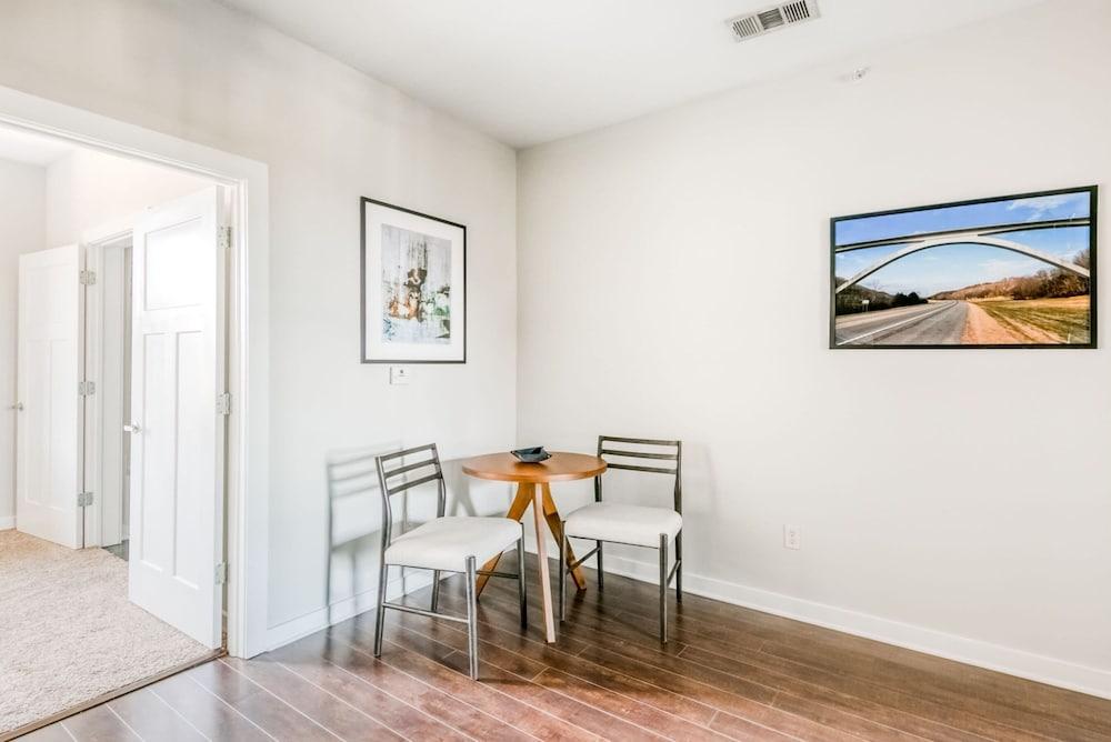 CozySuites Music Row photo 38