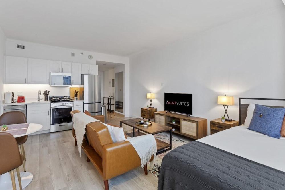 CozySuites at Showboat photo 8