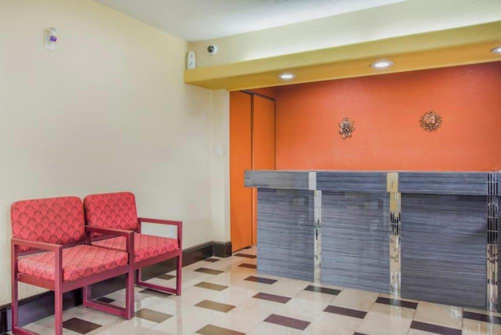 OYO Budget Inn Bartow photo 6