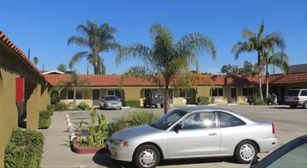 Rocky Inn Motel Long Beach, CA photo 2