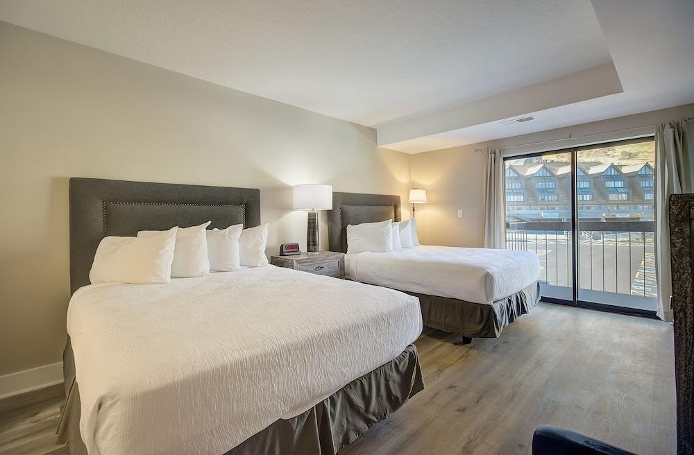 Shadow Ridge by All Seasons Resort Lodging photo 25