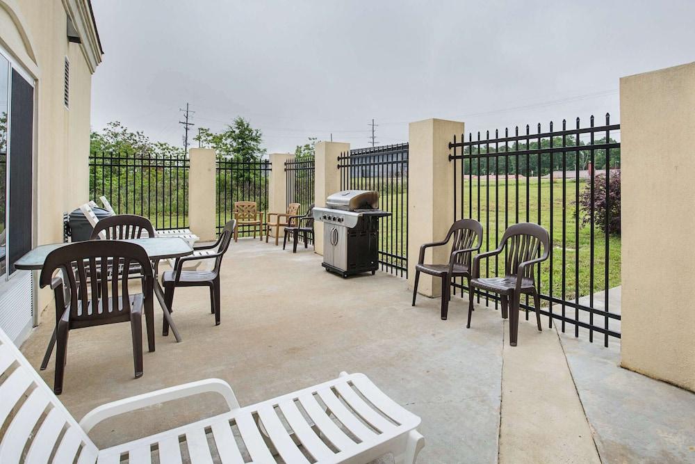 Comfort Suites Leesville near Fort Johnson photo 41