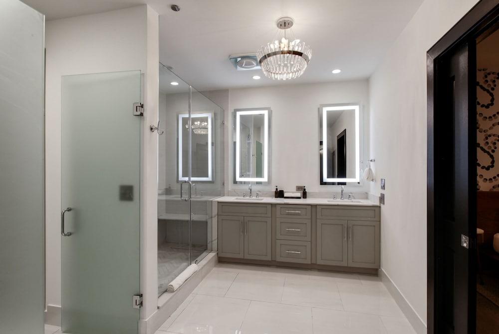 New Orleans Luxury Collection photo 68