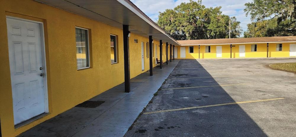 OYO Budget Inn Bartow photo 19