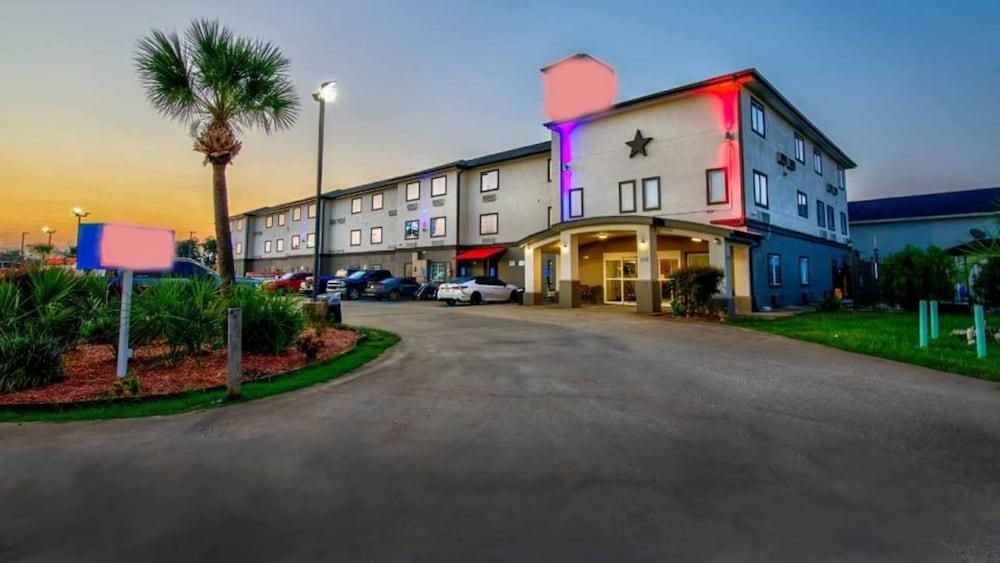 Oyo Townhouse Sulphur,LA Extended Stay I-10 photo 19