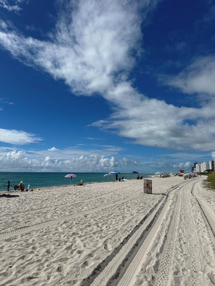 Casablanca Miami Beach photo 60