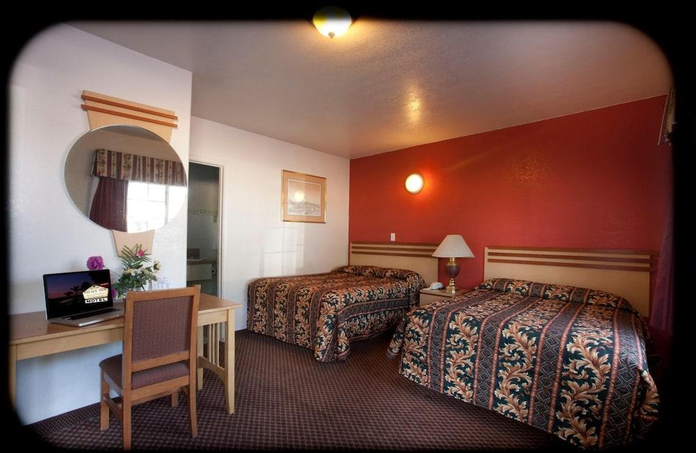 Palace Inn Oxnard photo 26