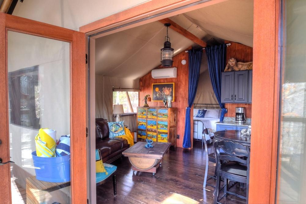 Destination Resort photo 30