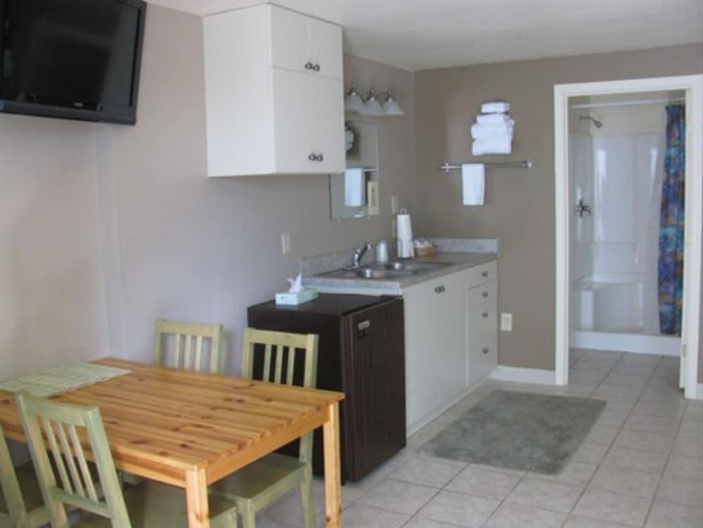 Riverwalk Inn photo 11